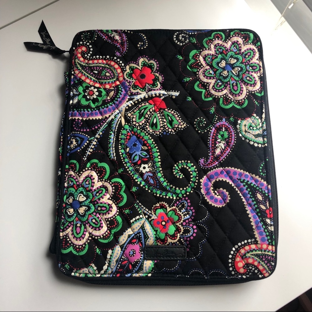 Iconic Tablet Tamer Organizer